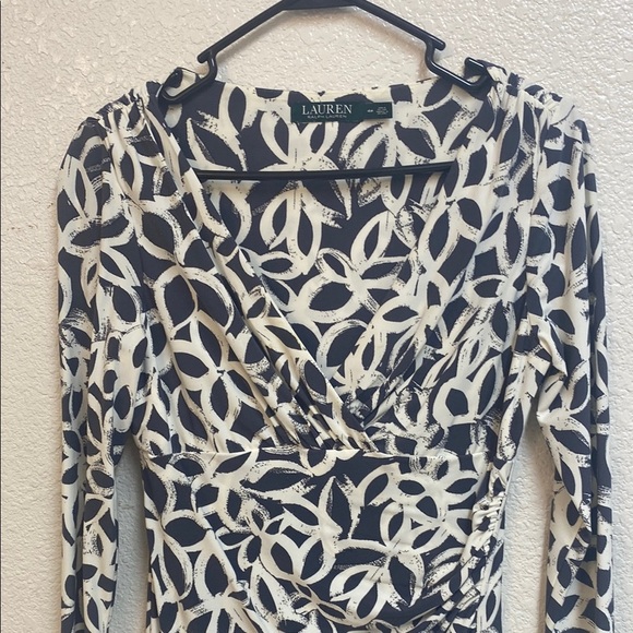 Lauren Ralph Lauren Cream and Gray Patterned Garment - Picture 3 of 4